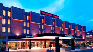 Sheraton Skyline Hotel London Heathrow-min