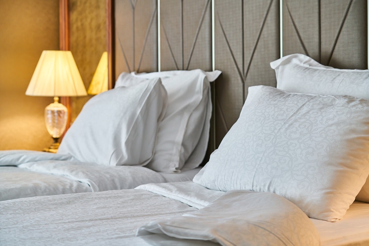 Why should visitors pick Imperiale hotel in Oświęcim?