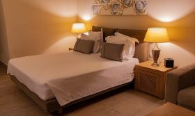 hotel-room